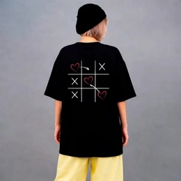 Футболка оверсайз женская "Игра в любовь", черная - Сүрөт 1