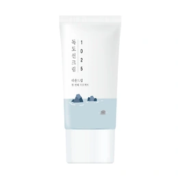 Солнцезащитный крем с морской водой 1025 Dokdo Sunscreen SPF50+ PA+ Round Lab, 50 мл - Сүрөт 1