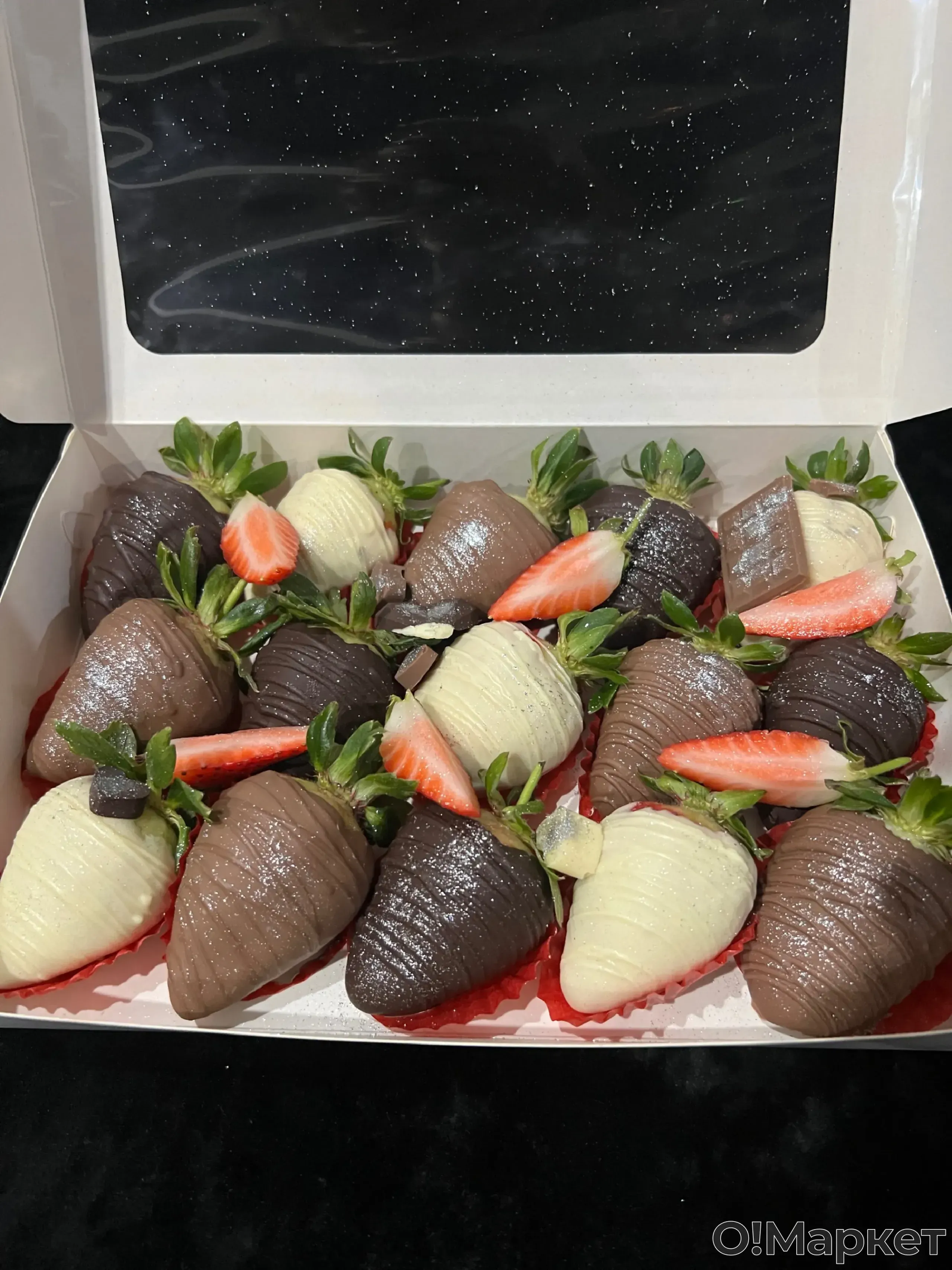 Клубника в бельгийском шоколаде Callebaut. · O!Market